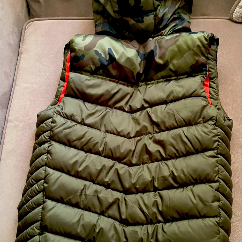 Zara puffy vest for boys size 9/10